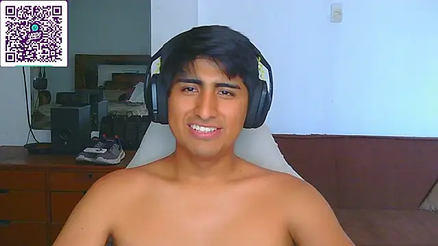 Snapshot of CzarPM chatting on February 24, 2026, 8:10 pm CzarPM online show from February 24, 2026, 8:10 pm