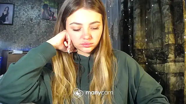 Snapshot of BonnyShy chatting on October 8, 2025, 5:31 am BonnyShy online show from October 8, 2025, 5:31 am