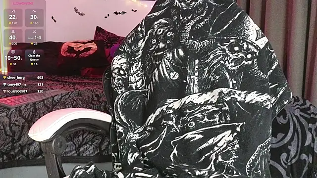 Snapshot of Devil_s_bride chatting on April 10, 2026, 5:53 pm Devil s bride online show from April 10, 2026, 5:53 pm