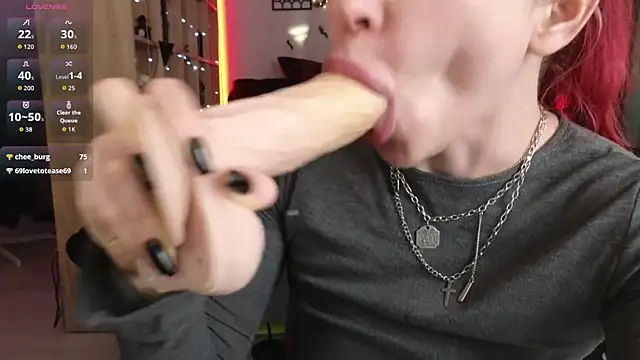 Snapshot of Devil_s_bride chatting on April 9, 2026, 2:56 pm Devil s bride online show from April 9, 2026, 2:56 pm