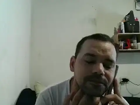 Snapshot of Lolosalvage83 chatting on February 1, 2025, 2:13 pm Lolosalvage83 online show from February 1, 2025, 2:13 pm