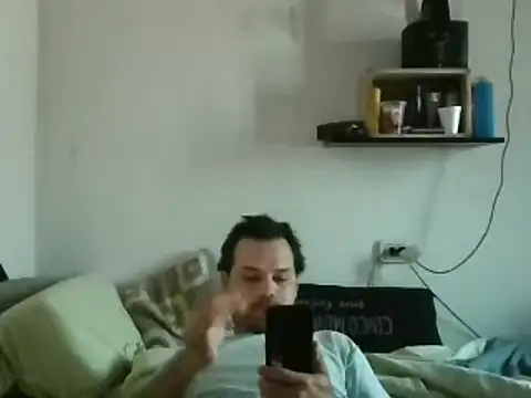 Snapshot of Lolosalvage83 chatting on January 4, 2025, 3:28 pm Lolosalvage83 online show from January 4, 2025, 3:28 pm