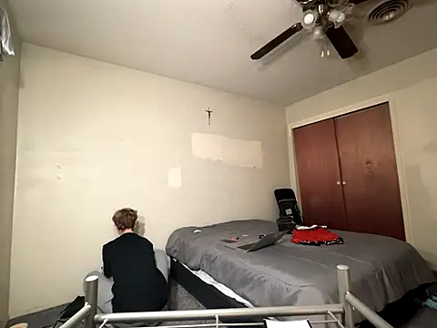 twentywithafelonyy online show from December 23, 2025, 8:02 am