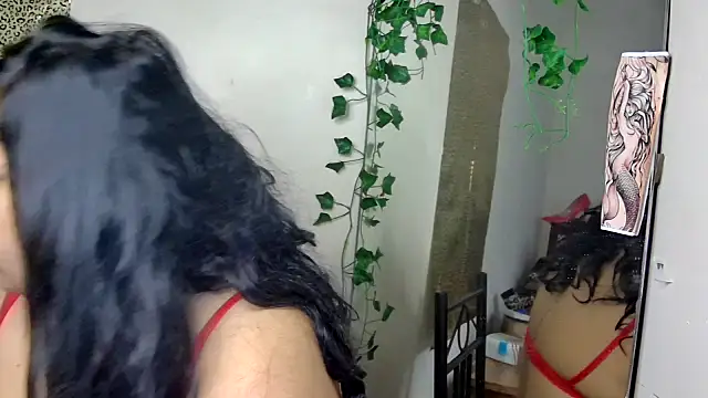 Snapshot of GoddessLorenaTheeSiren chatting on October 20, 2025, 7:09 am GoddessLorenaTheeSiren online show from October 20, 2025, 7:09 am
