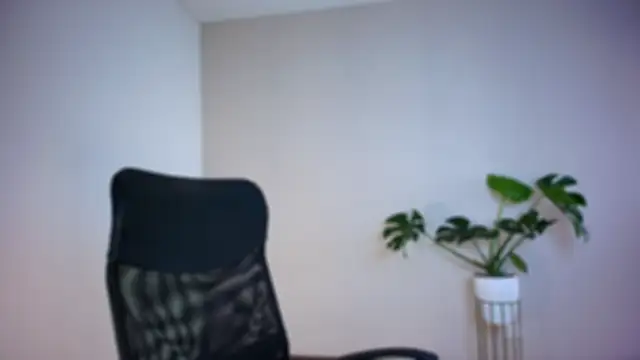 auroracaruso11 online show from February 17, 2026, 9:01 pm