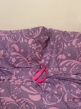 Layla-daloua online show from March 27, 2026, 5:14 pm