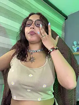 Liittleluaa  online show from January 28, 2025, 11:49 am