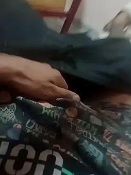 Snapshot of davicitos chatting on March 2, 2025, 5:01 am davicitos online show from March 2, 2025, 5:01 am