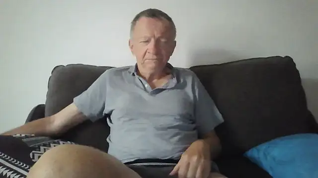 Snapshot of naturiste974 chatting on February 28, 2026, 3:39 am naturiste974 online show from February 28, 2026, 3:39 am