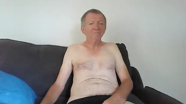 Snapshot of naturiste974 chatting on April 2, 2026, 7:26 am naturiste974 online show from April 2, 2026, 7:26 am