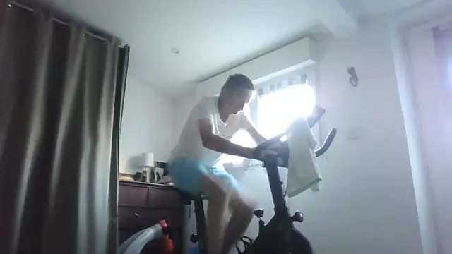 Snapshot of naturiste974 chatting on April 15, 2026, 5:57 am naturiste974 online show from April 15, 2026, 5:57 am