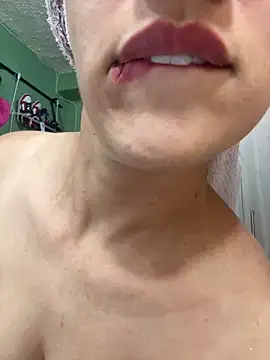 Snapshot of Catherine_hapton chatting on September 9, 2025, 9:24 pm Catherine hapton online show from September 9, 2025, 9:24 pm