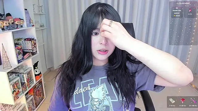 Snapshot of misshoneyxxx chatting on November 12, 2025, 3:32 am misshoneyxxx online show from November 12, 2025, 3:32 am