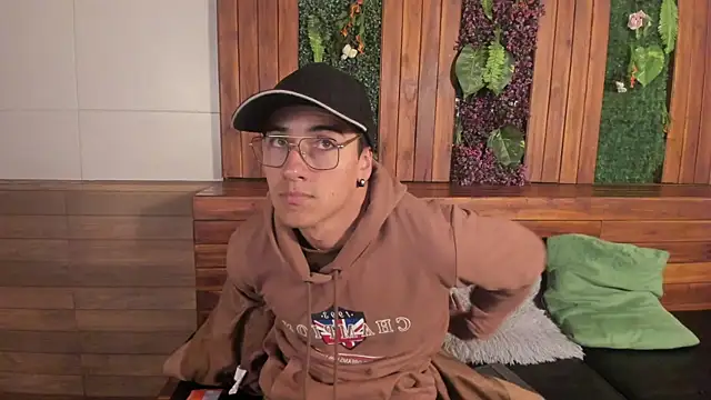 Andy Joy  online show from March 30, 2026, 12:06 pm