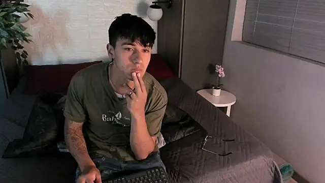 Snapshot of Andy_Joy_ chatting on October 6, 2025, 11:00 am Andy Joy online show from October 6, 2025, 11:00 am