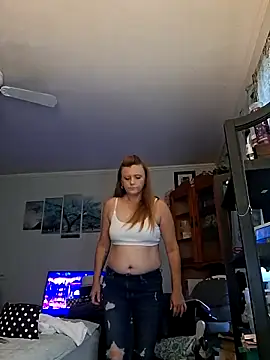 skyeb0787 online show from October 12, 2025, 9:27 pm