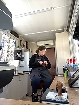 cinnabon  online show from February 5, 2025, 8:00 am