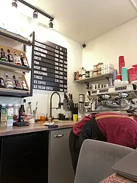 cinnabon  online show from April 23, 2026, 12:29 pm