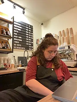 cinnabon  online show from October 9, 2025, 3:23 pm