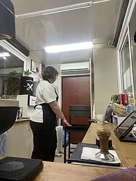 cinnabon  online show from March 2, 2025, 6:24 pm