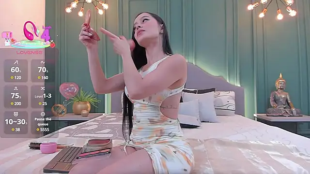 Snapshot of rubyhill_2711 chatting on February 19, 2025, 11:14 pm rubyhill 2711 online show from February 19, 2025, 11:14 pm