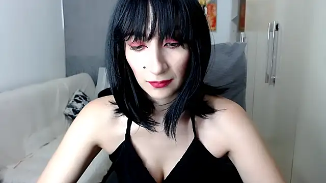Snapshot of Laura-pervert chatting on March 4, 2025, 10:05 pm Laura-pervert online show from March 4, 2025, 10:05 pm