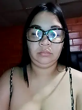Snapshot of Chantal_lopez chatting on March 18, 2025, 11:09 pm Chantal lopez online show from March 18, 2025, 11:09 pm