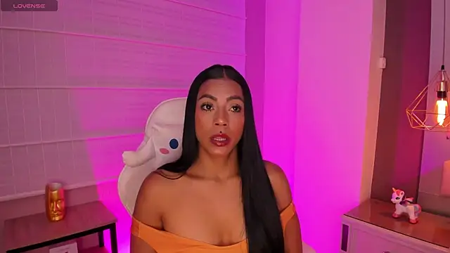 Snapshot of Amber_villalobos_ chatting on October 2, 2025, 4:27 am Amber villalobos online show from October 2, 2025, 4:27 am