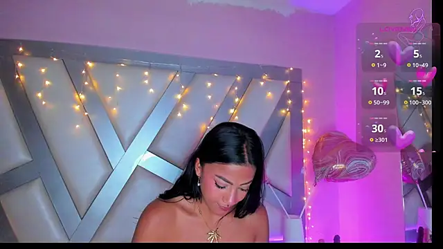 Snapshot of Amber_villalobos_ chatting on February 15, 2025, 11:06 am Amber villalobos online show from February 15, 2025, 11:06 am