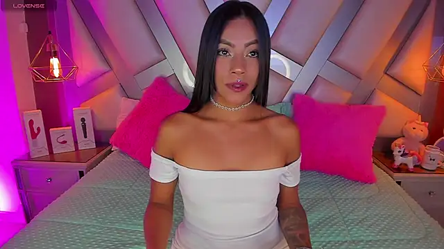 Amber villalobos  online show from January 17, 2026, 12:48 am