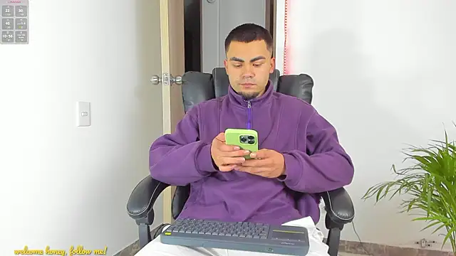 Snapshot of kalivan_voinesscu chatting on March 26, 2026, 7:06 am kalivan voinesscu online show from March 26, 2026, 7:06 am