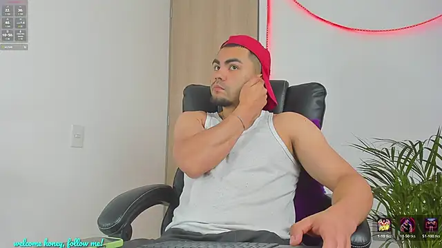 Snapshot of kalivan_voinesscu chatting on March 11, 2026, 1:27 pm kalivan voinesscu online show from March 11, 2026, 1:27 pm