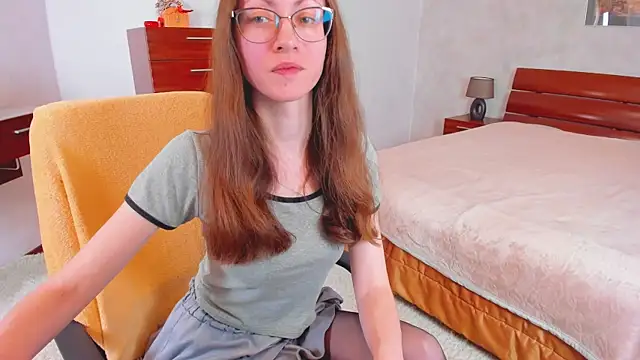 Pantyhose Mila online show from April 30, 2026, 8:05 pm