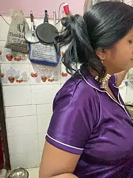 Snapshot of Tameesh_sexy_mistress chatting on April 18, 2026, 4:37 am Tameesh sexy mistress online show from April 18, 2026, 4:37 am