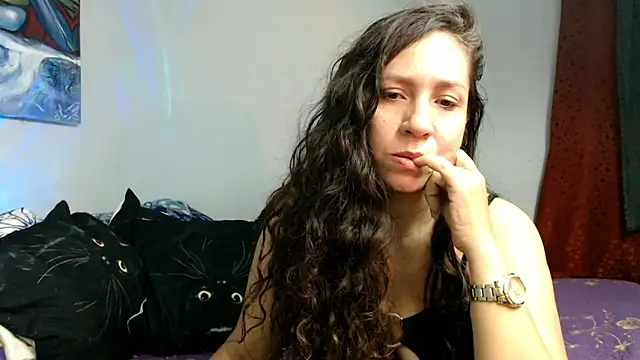 naihroby online show from June 23, 2026, 4:43 am