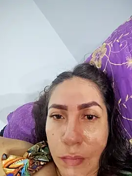 naihroby online show from April 6, 2026, 6:53 pm