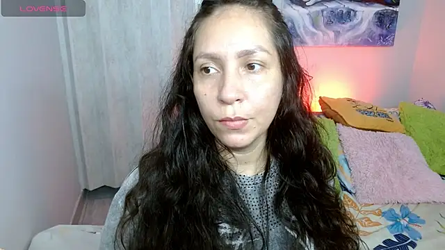 naihroby online show from October 13, 2025, 4:58 am