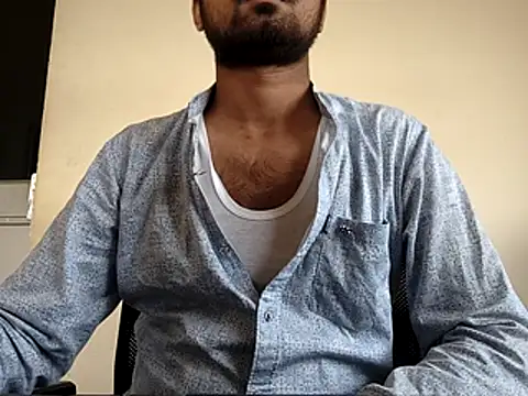 Ishan003 online show from May 10, 2026, 6:39 am