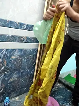 Snapshot of Ishan003 chatting on December 3, 2025, 2:49 pm Ishan003 online show from December 3, 2025, 2:49 pm