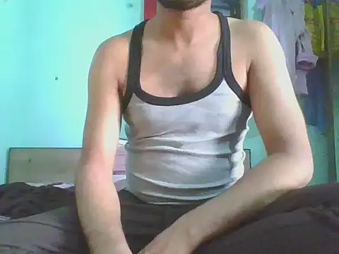 Snapshot of Ishan003 chatting on October 24, 2025, 5:06 am Ishan003 online show from October 24, 2025, 5:06 am