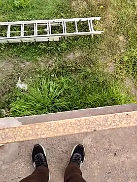 Ishan003 online show from April 4, 2026, 10:55 am