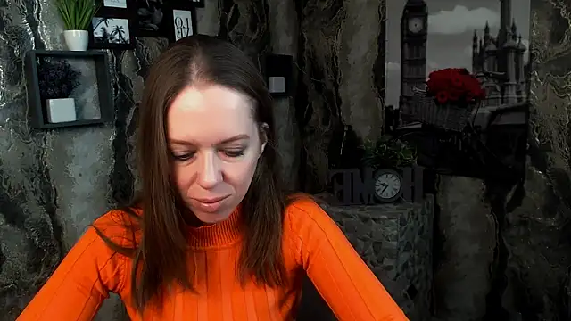 GloriaSi  online show from December 15, 2025, 6:52 am