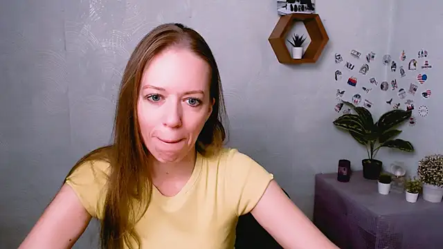 GloriaSi  online show from September 15, 2025, 4:35 am