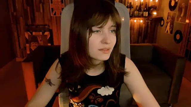 LolaAsmus online show from February 5, 2026, 9:27 am