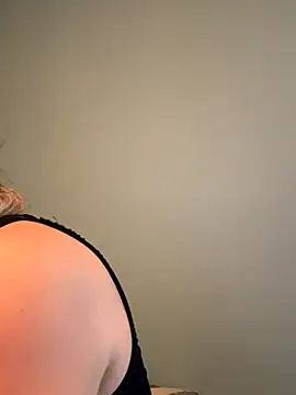 Snapshot of Annelibre chatting on October 4, 2025, 5:53 am Annelibre online show from October 4, 2025, 5:53 am