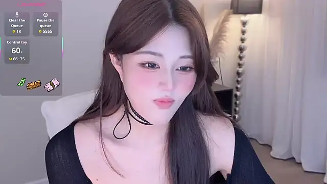 Snapshot of Strawberrybabyy1 chatting on September 20, 2025, 4:34 pm Strawberrybabyy1 online show from September 20, 2025, 4:34 pm