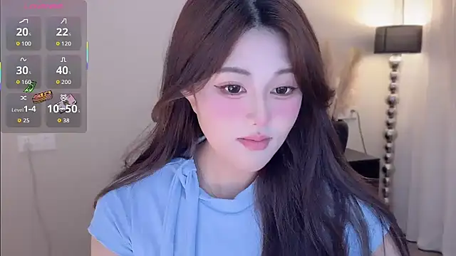 Strawberrybabyy1 online show from October 21, 2025, 3:33 pm