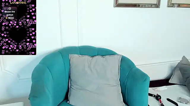 Snapshot of Vennus_gir chatting on February 19, 2025, 10:09 pm Vennus gir online show from February 19, 2025, 10:09 pm