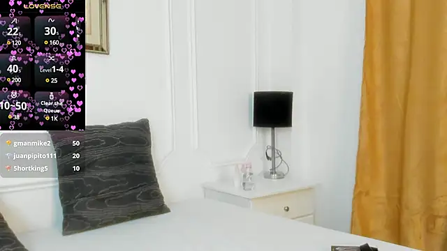 Snapshot of Vennus_gir chatting on February 16, 2025, 6:54 am Vennus gir online show from February 16, 2025, 6:54 am