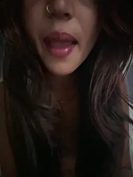 Snapshot of DiyAsingHh chatting on February 14, 2026, 1:06 am DiyAsingHh online show from February 14, 2026, 1:06 am